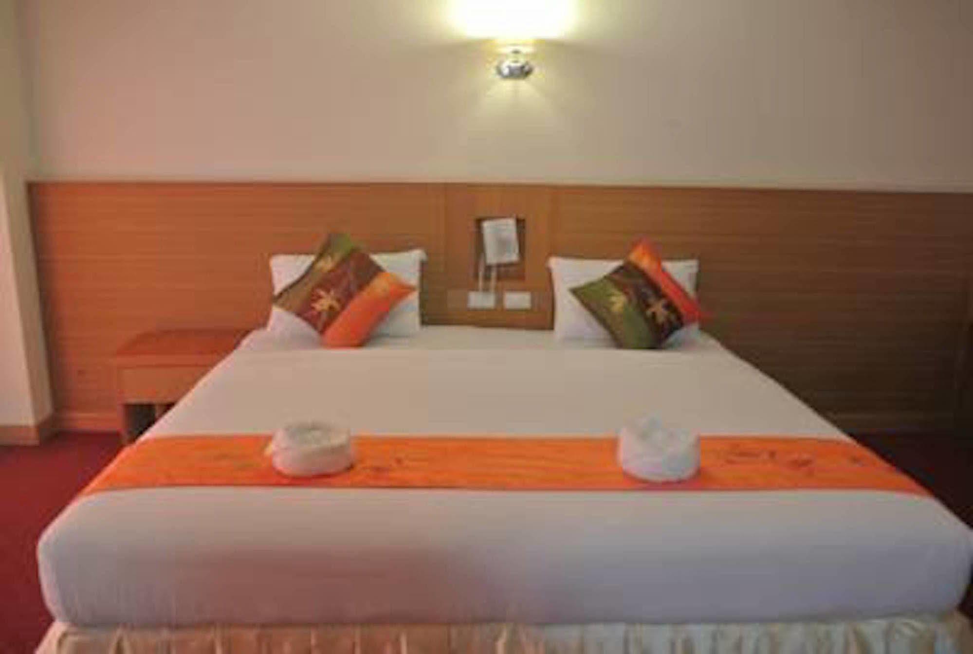 Chaikana Thani Hotel Phatthalung Ngoại thất bức ảnh