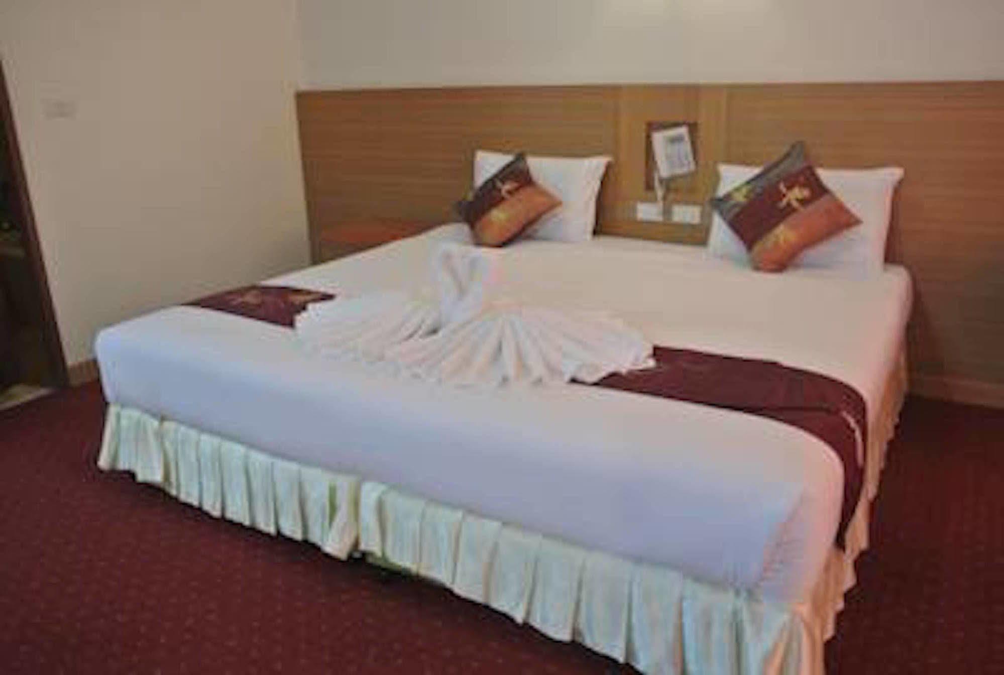 Chaikana Thani Hotel Phatthalung Ngoại thất bức ảnh