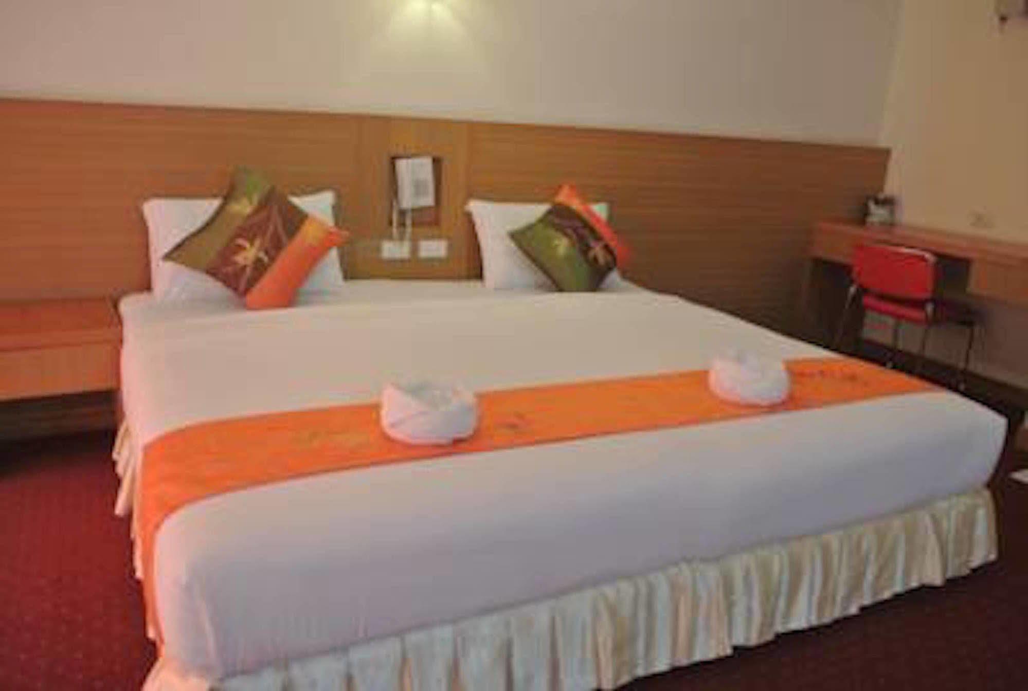 Chaikana Thani Hotel Phatthalung Ngoại thất bức ảnh